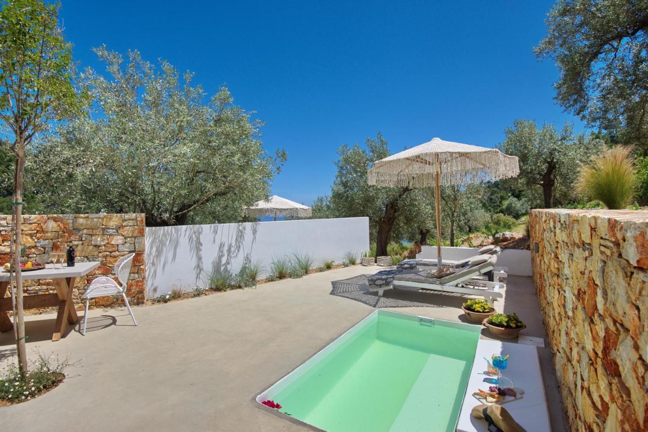 Eleon Suites New Isomata Exterior foto